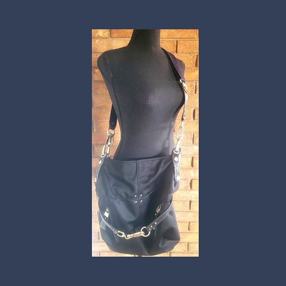 B-Makowski Black Buckled Shoulder Bag - Mixed Leather/Fabric - Picture 3 of 16